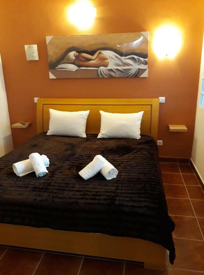 "A Casa Dos Avos" Suites & Breakfast Lagos Exteriör bild